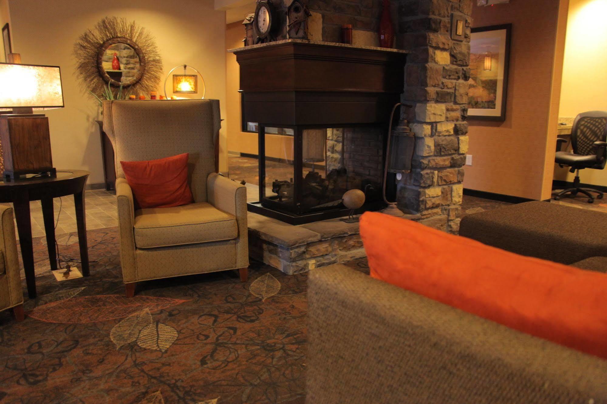 Little Missouri Inn & Suites Watford City Εξωτερικό φωτογραφία